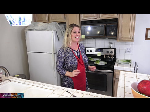 ❤️ Stepmom mulgere eum in culina ante diem suum at la.mrvideospornogratis.ru